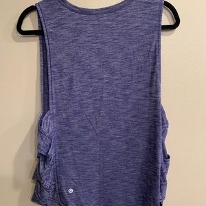 Lululemon Size 8 open side muscle tank